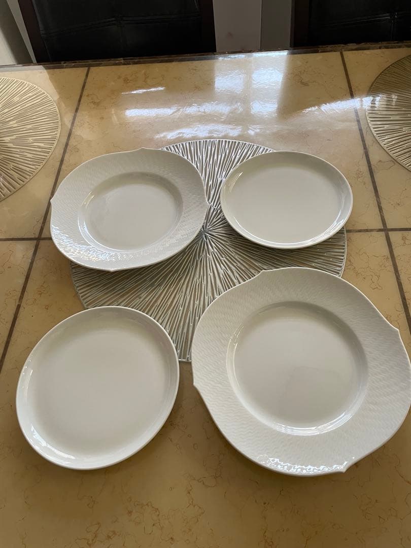 マイセン波の戯れ2枚ホワイトラウンドプレート2枚セット