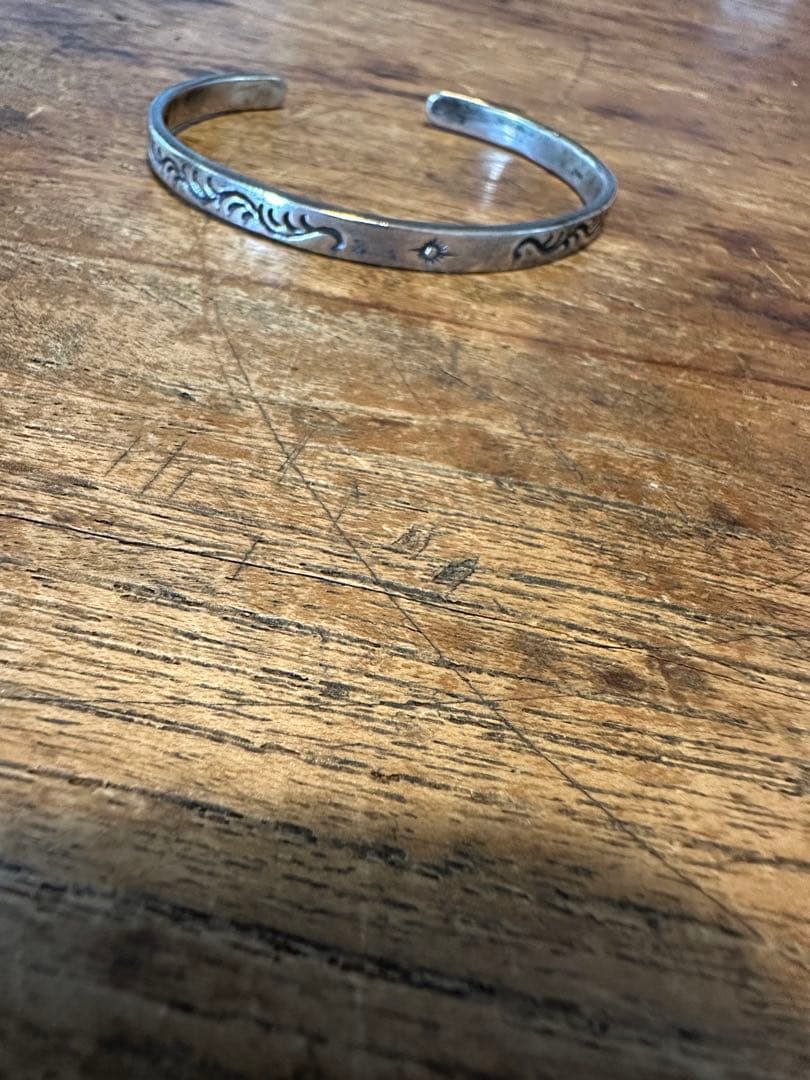 アリゾナフリーダム　バングル　シルバー