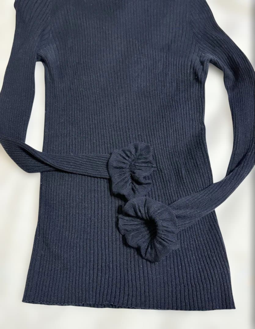 シーマリー cccmalie 美品 カシミヤシルクフリルタートルニット ネイビー