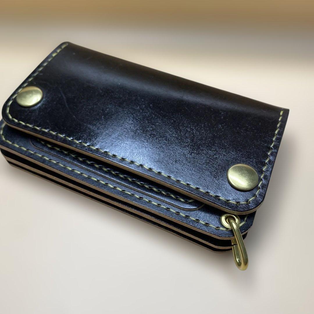 【無骨×上質】3層 丘染めブラック／ミドルトラッカーウォレット 折らずにお札収納