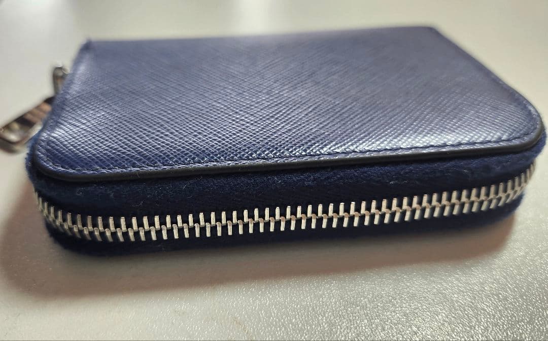 プラダ PRADA サフィアーノ ケース トライアングルロゴ 2MM003
