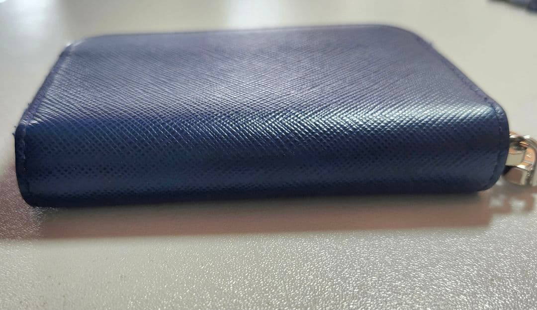 プラダ PRADA サフィアーノ ケース トライアングルロゴ 2MM003