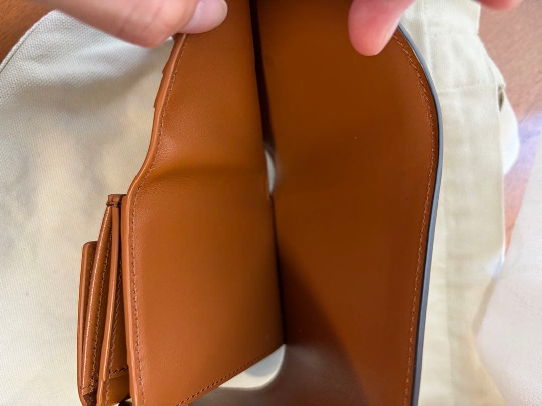 CELINE 二つ折り財布