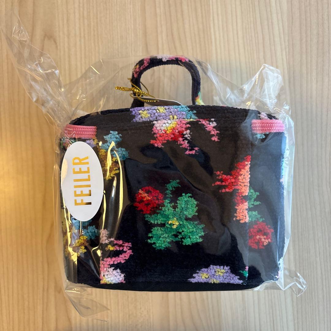 フェイラー　神崎恵さん　ファンキーフォーチュン　バニティポーチ　ネイビー