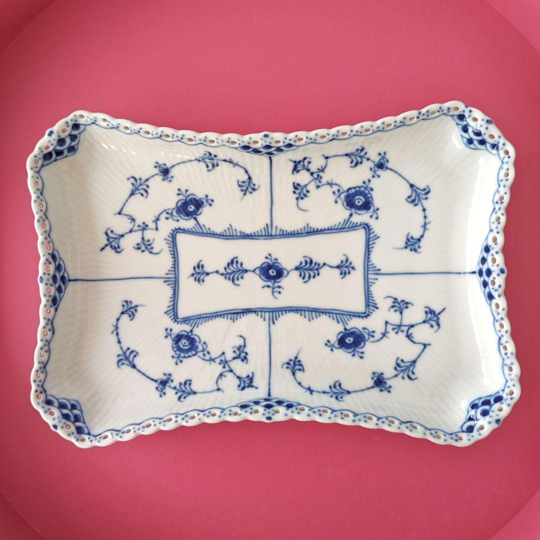 ロイヤルコペンハーゲン　ブルーフルーテッド　フルレース　スクエア皿