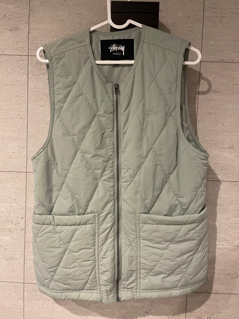 ライトグリーン キルティングベスト