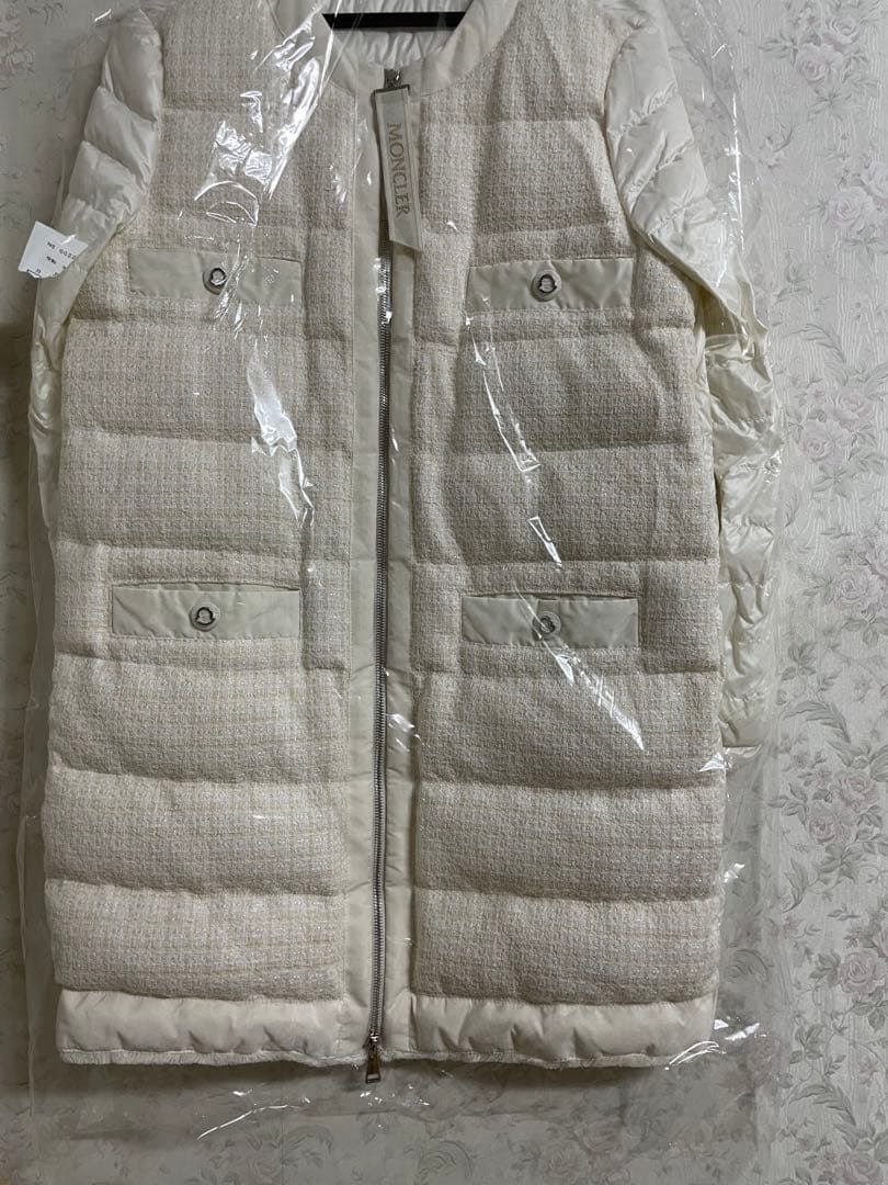 いちごページ モンクレール22SS⭐︎ツイードダウン
