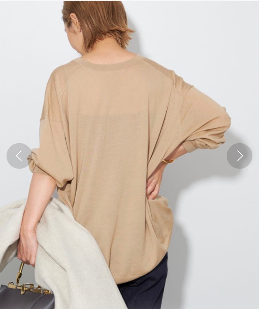 新品　plage プラージュ　Vネックニット　定価19,800円