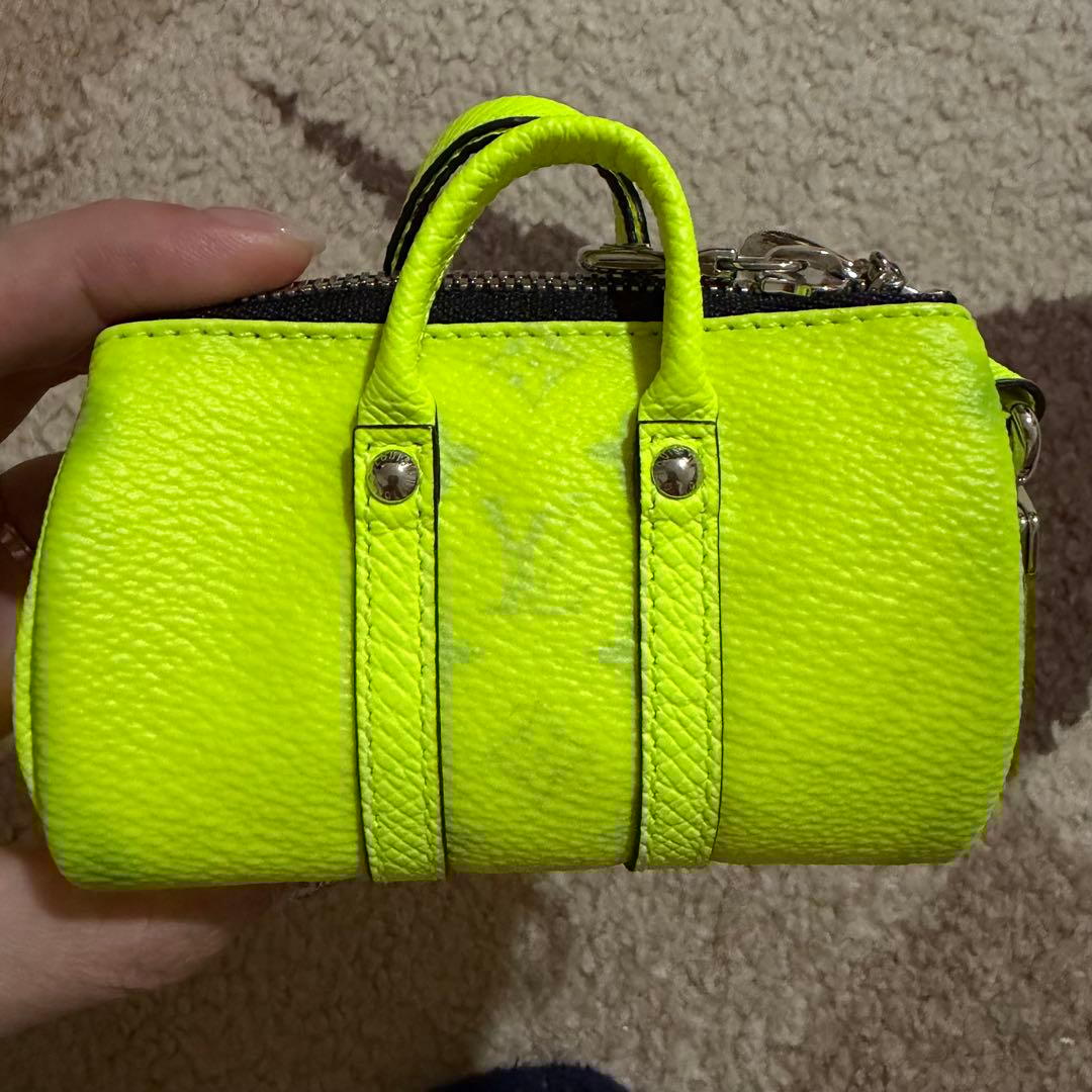 ネオンイエロー ミニバッグ型キーホルダー