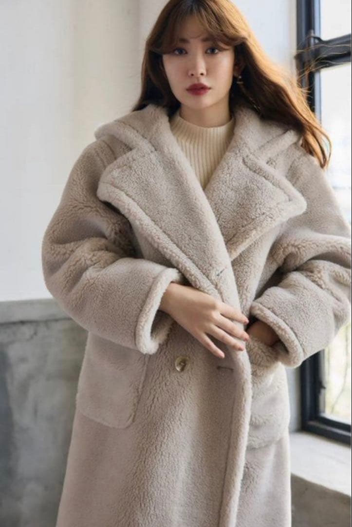❤️正規品❤️Herlipto Fleur Shearling Boa Coat