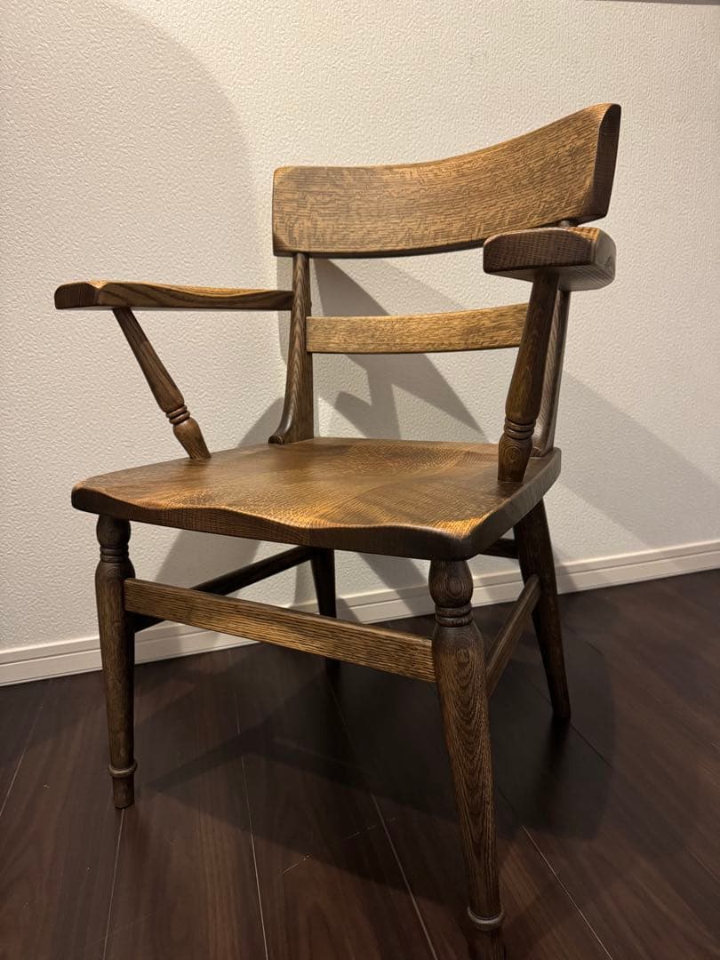 木製アームチェア ブラウン