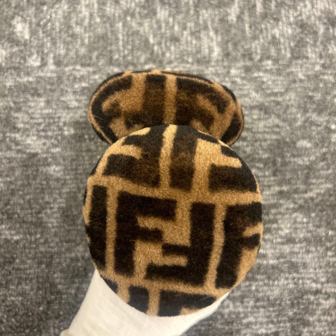 FENDI レオパード柄 イヤーマフ