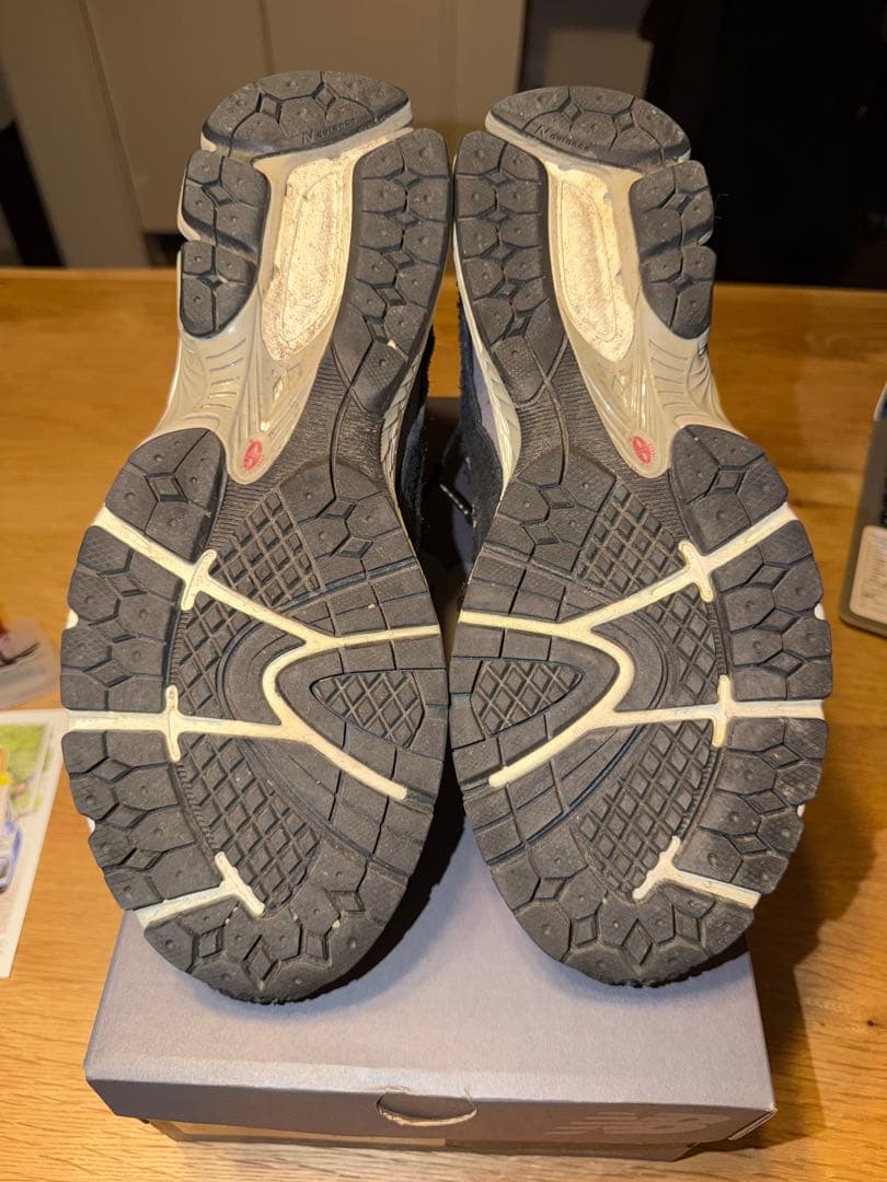 靴 New Balance 2002R Protection Pack 27cm