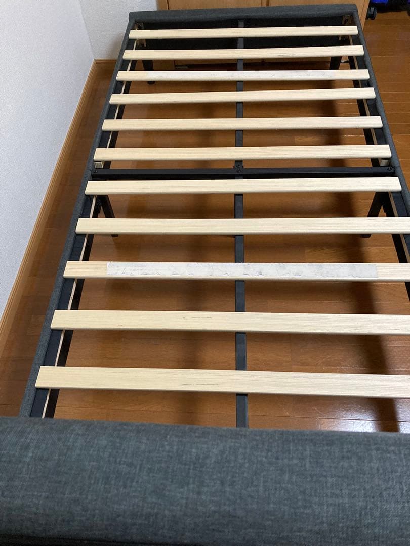 シングルベッドフレーム Zinus