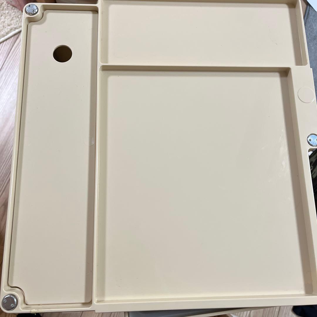 ボビーワゴン　3段5トレイ クリーム色