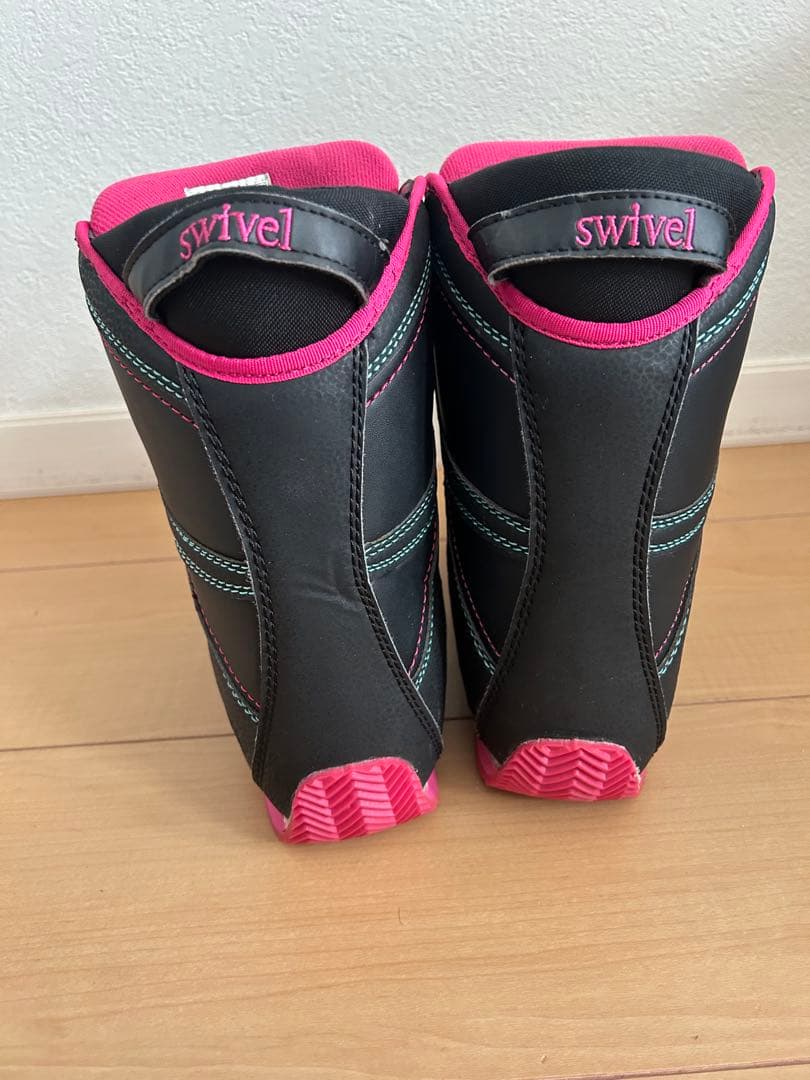 Swivel キッズスノーボード ビンディング・ブーツ3点セット