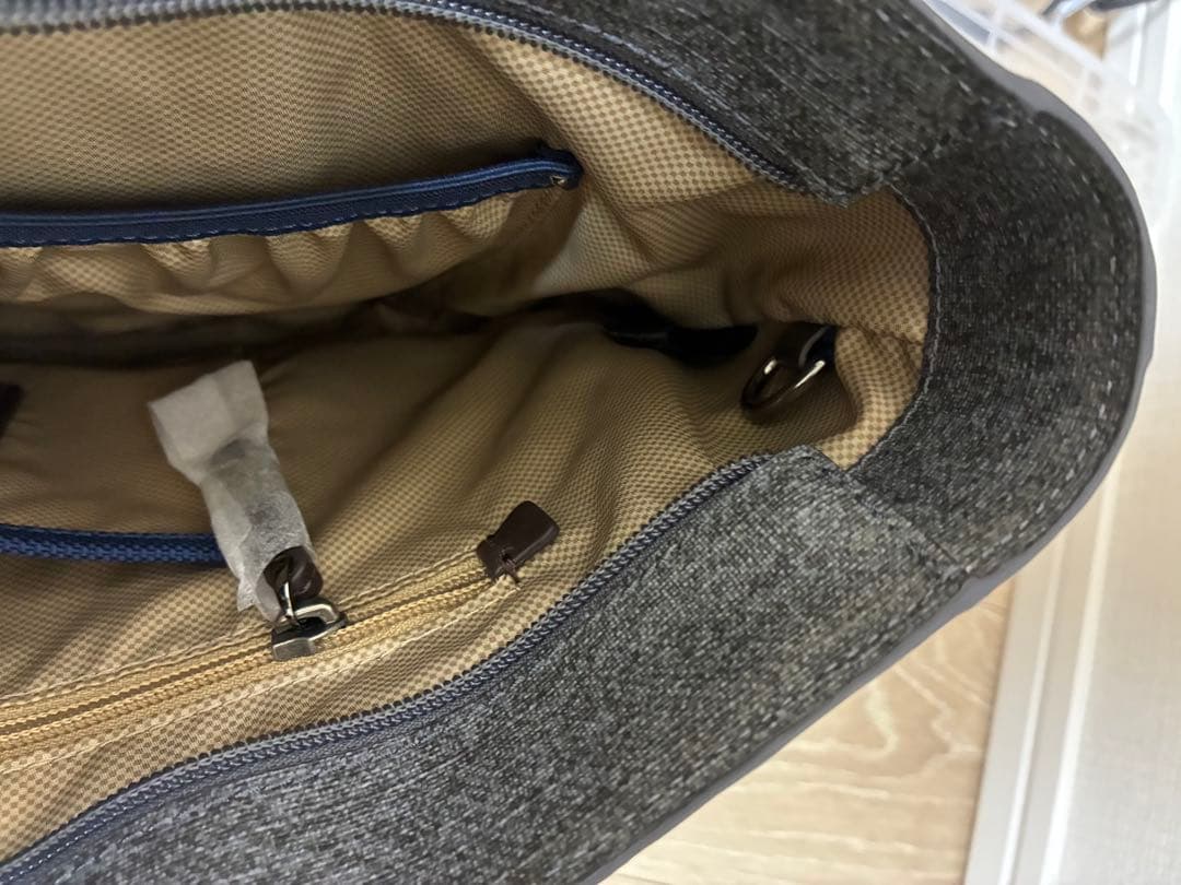 TUMIトートバッグ。