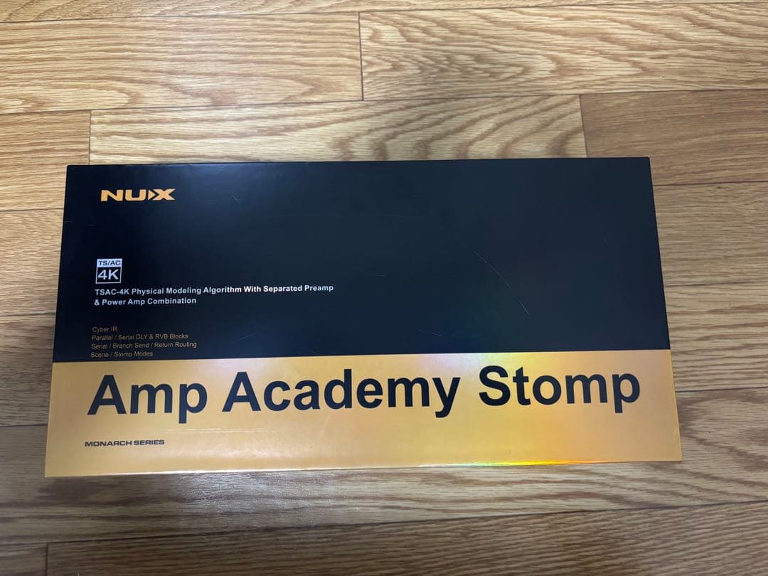 新製品　NUX Amp Academy Stomp