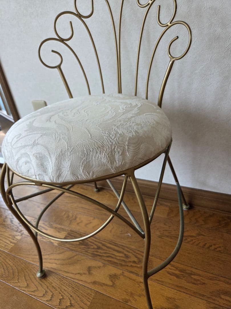 ヴィンテージ　アンティーク調　アイアンチェアー　ドレッサーチェア