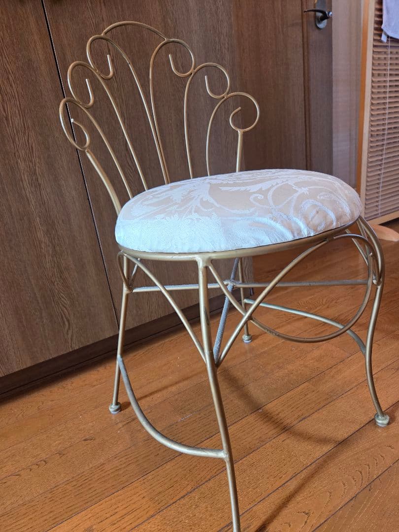 ヴィンテージ　アンティーク調　アイアンチェアー　ドレッサーチェア