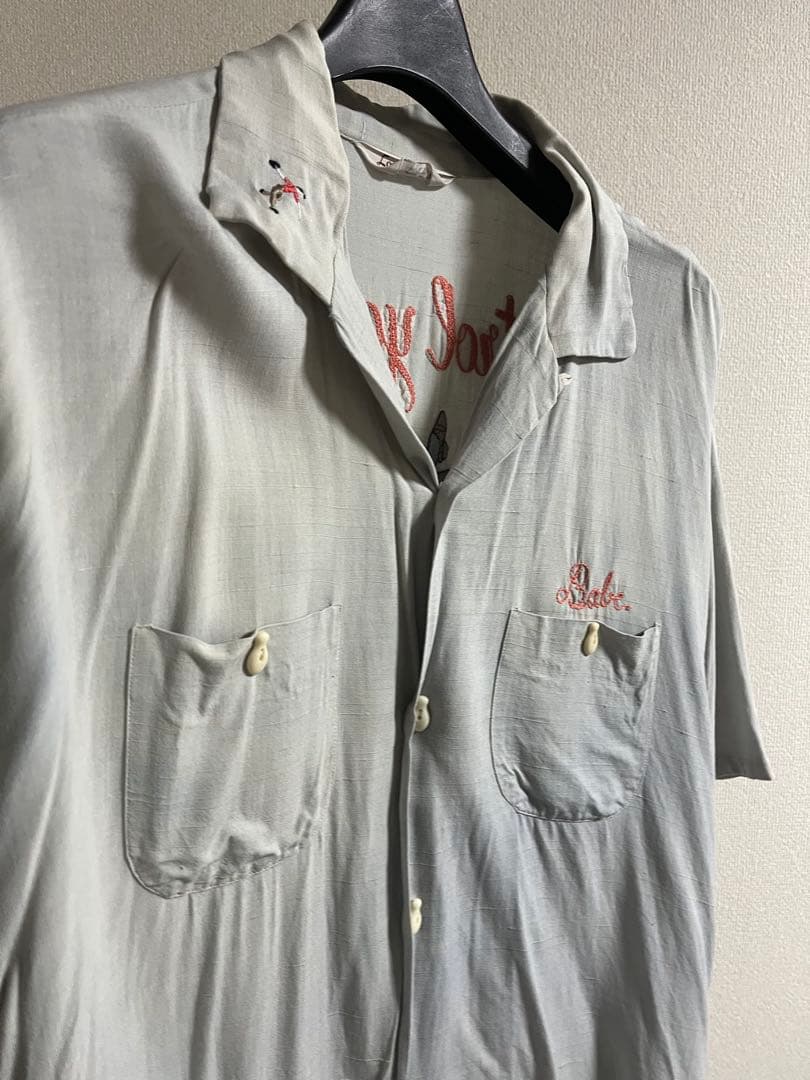 ボウリングシャツ 刺繍入り 淡いグレー