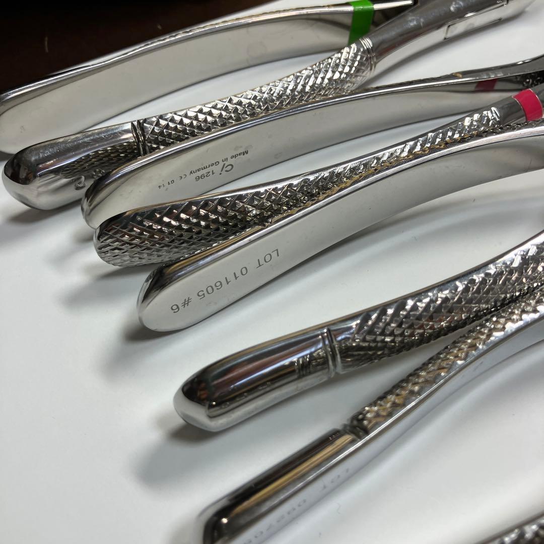 鉗子　【歯科医院】