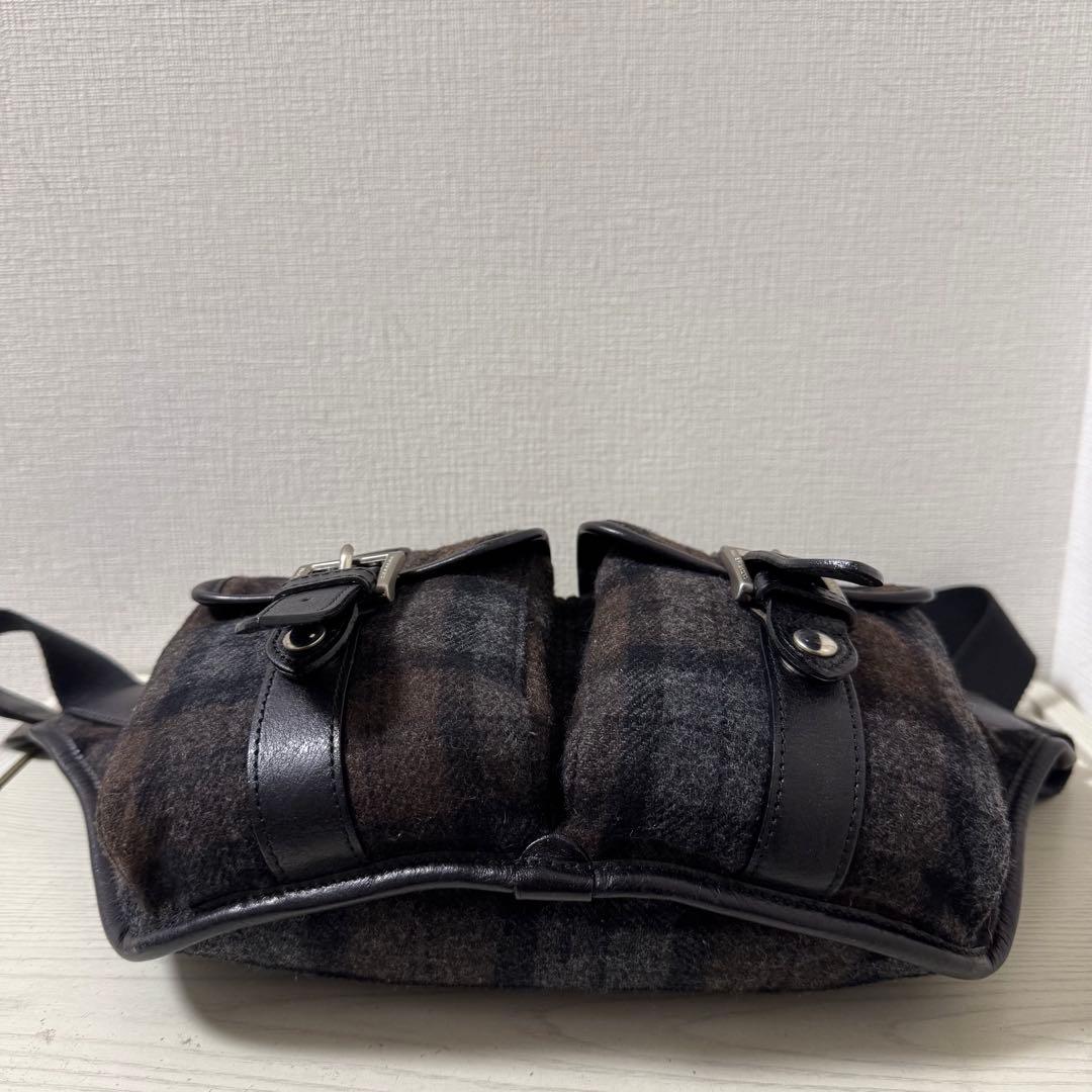 【レア品】【新品同様】バーバリー　ブラックレーベル ボディバッグ ツイード