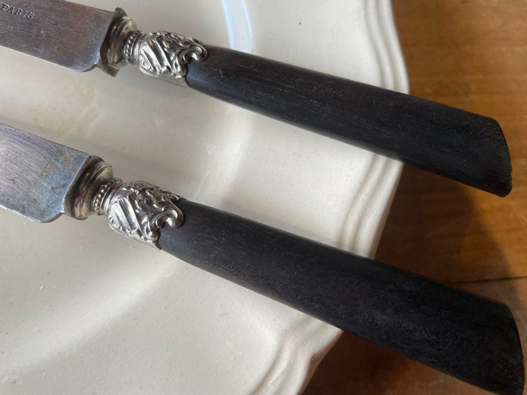 専用です。フランス黒い木の柄のナイフ4本