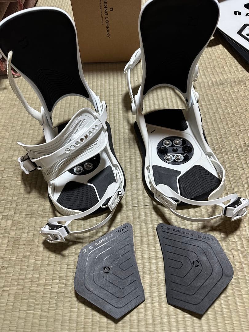 1/15まで出品 Union ultra ホワイト ビンディング