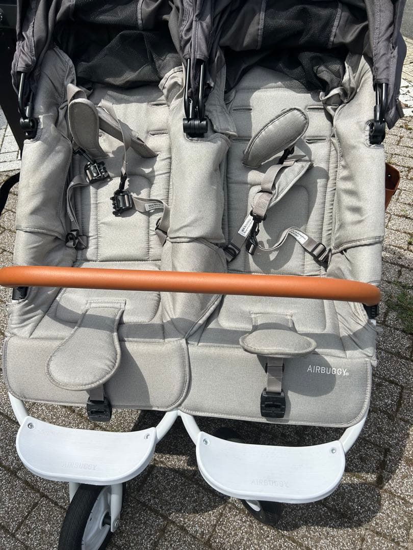 ダブルベビーカー グレー 5点式シートベルト ココダブル