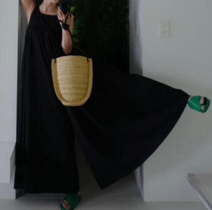 美品　UN3D.　アンスリード　ボリュームギャザーオールインワン　36　ブラック