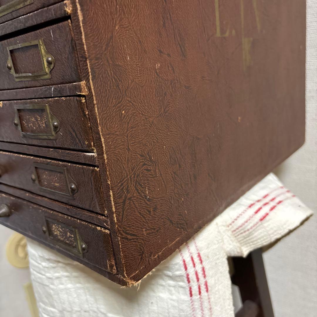 フランス　L.V. アンティーク　手芸屋糸什器　キャビネット　8段　引き出し