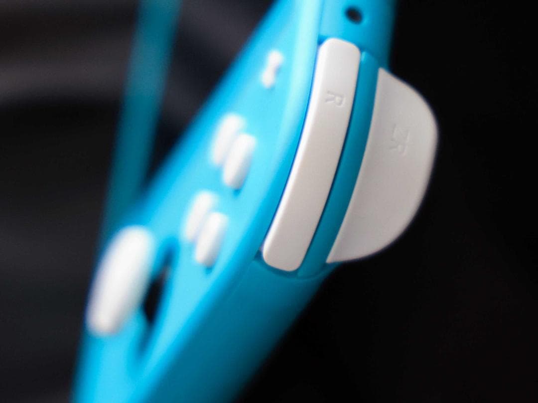 Nintendo Switch Lite ターコイズ（箱・ACアダプター付き）