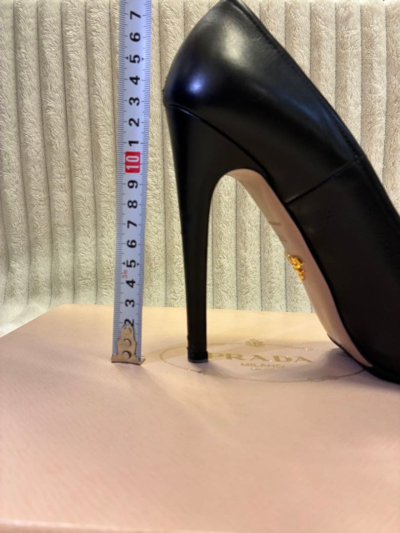 PRADA ブラックオープントゥハイヒール