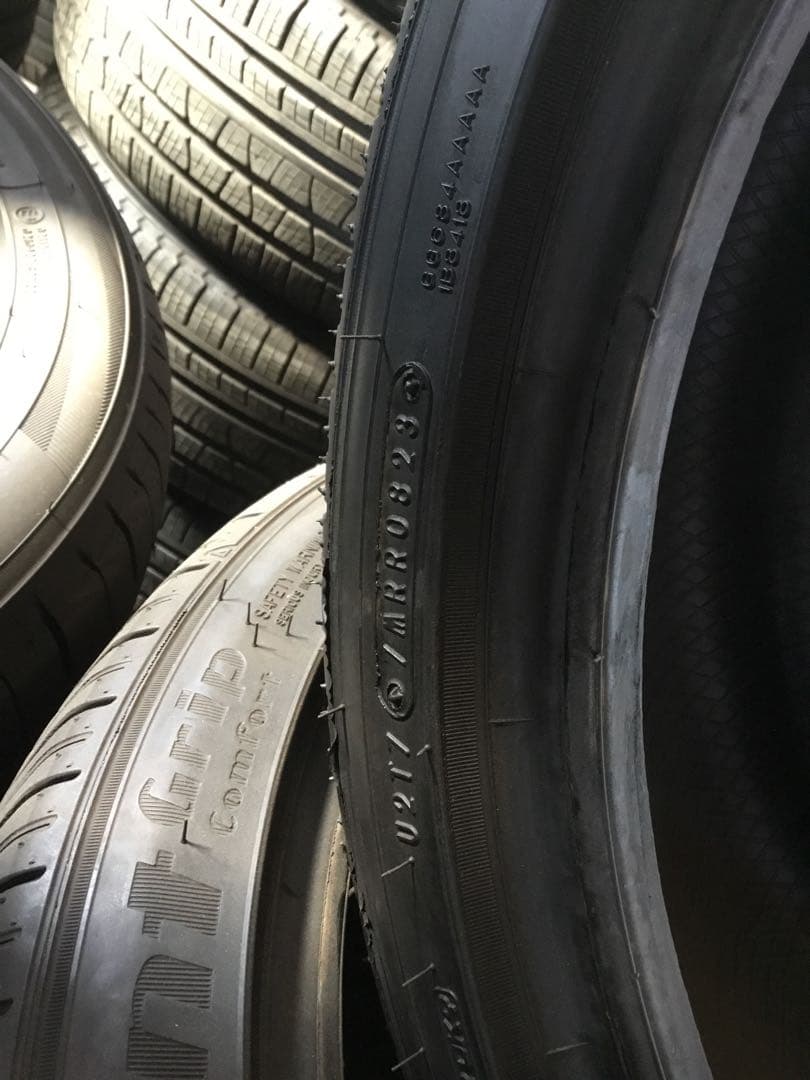 225/40R18 マルチグリップタイヤ