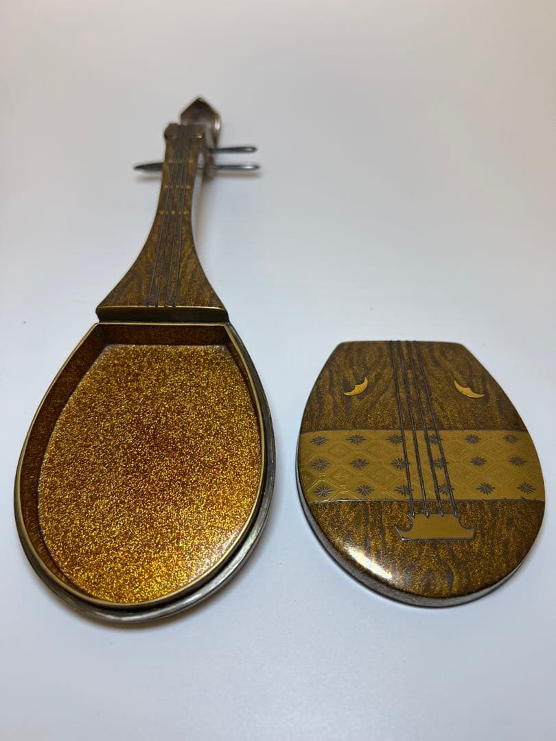 香道具 超絶技巧の時代漆芸　明治時代 本金蒔絵琵琶形香合 時代箱 香道具　金蒔絵