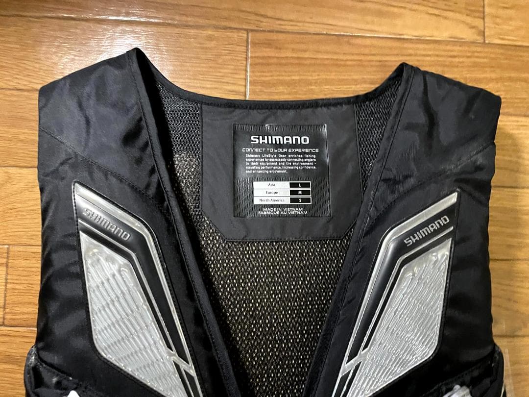 シマノ ネクサス・フローティングベスト VF-142Q