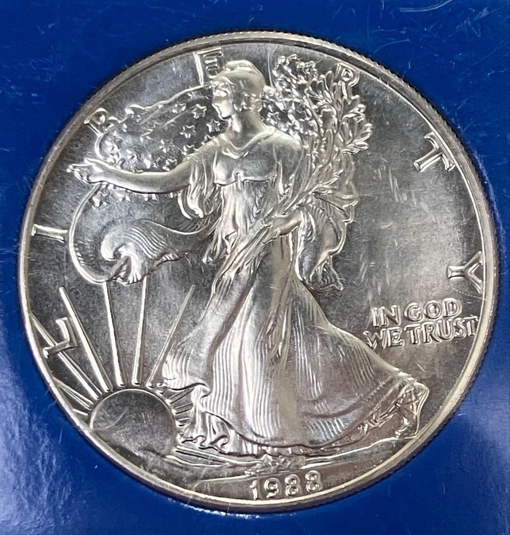 1988年　アメリカ　シルバーイーグル銀貨　1オンス　リバティ