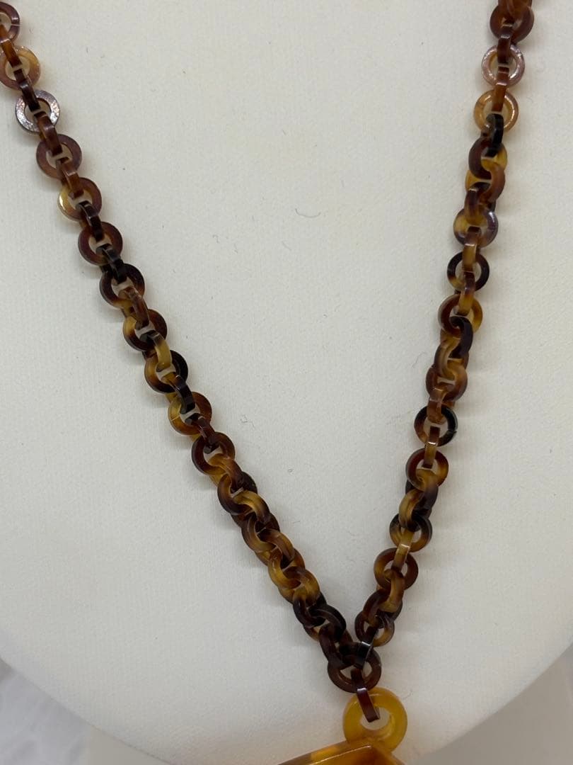 一点物 鼈甲製　花彫刻 ロングネックレス レディース　オシャレ　上品