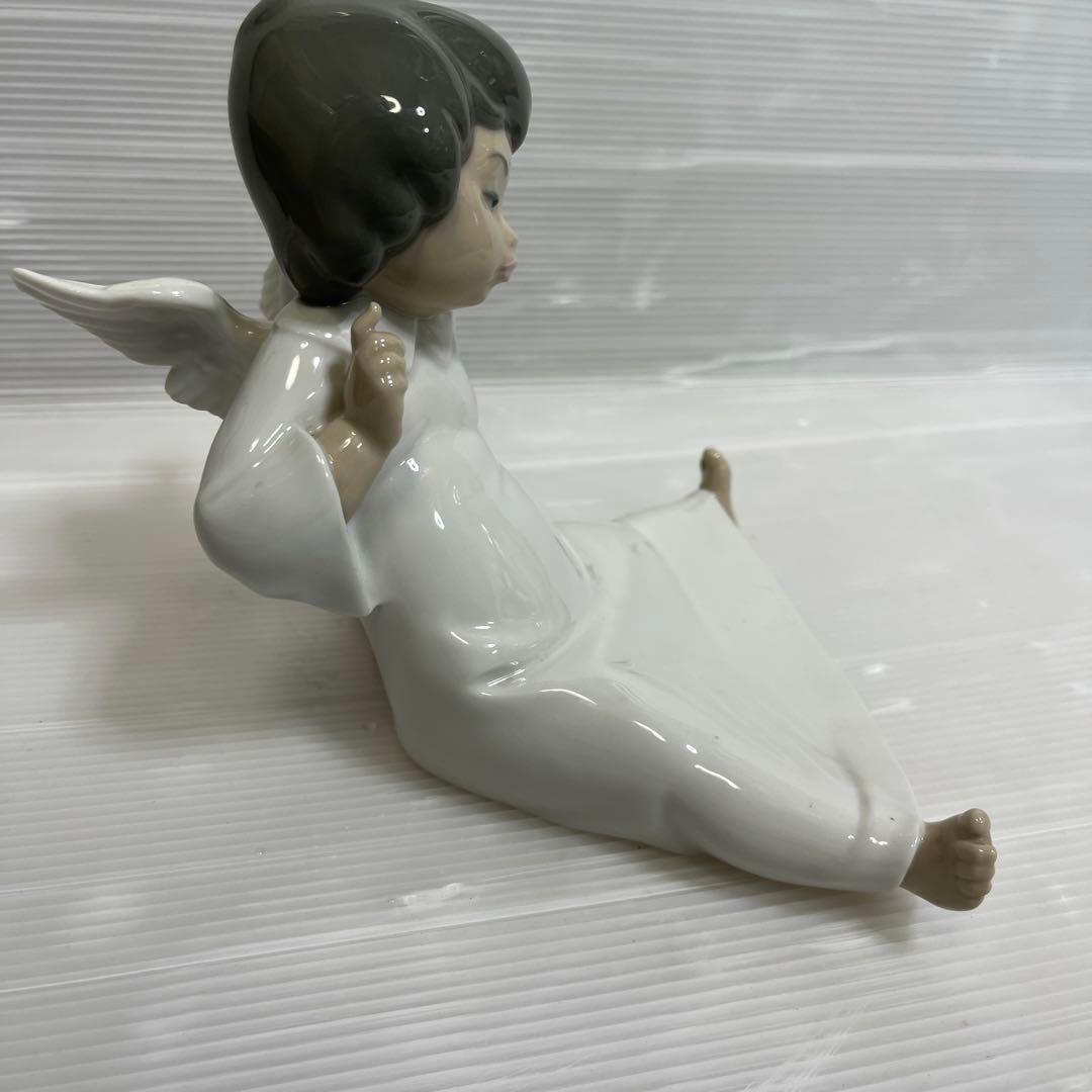 リヤドロ　天使の考え事