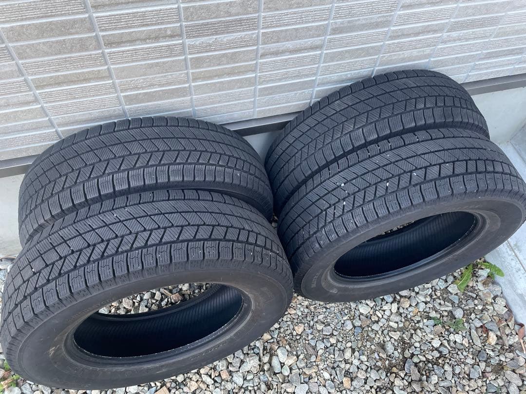 2024年製　ブリザックVRX3 スタッドレス　4本　195/65r15