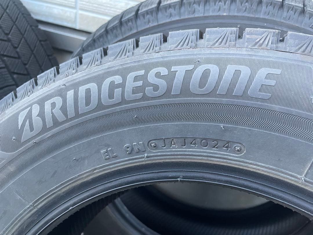 2024年製　ブリザックVRX3 スタッドレス　4本　195/65r15
