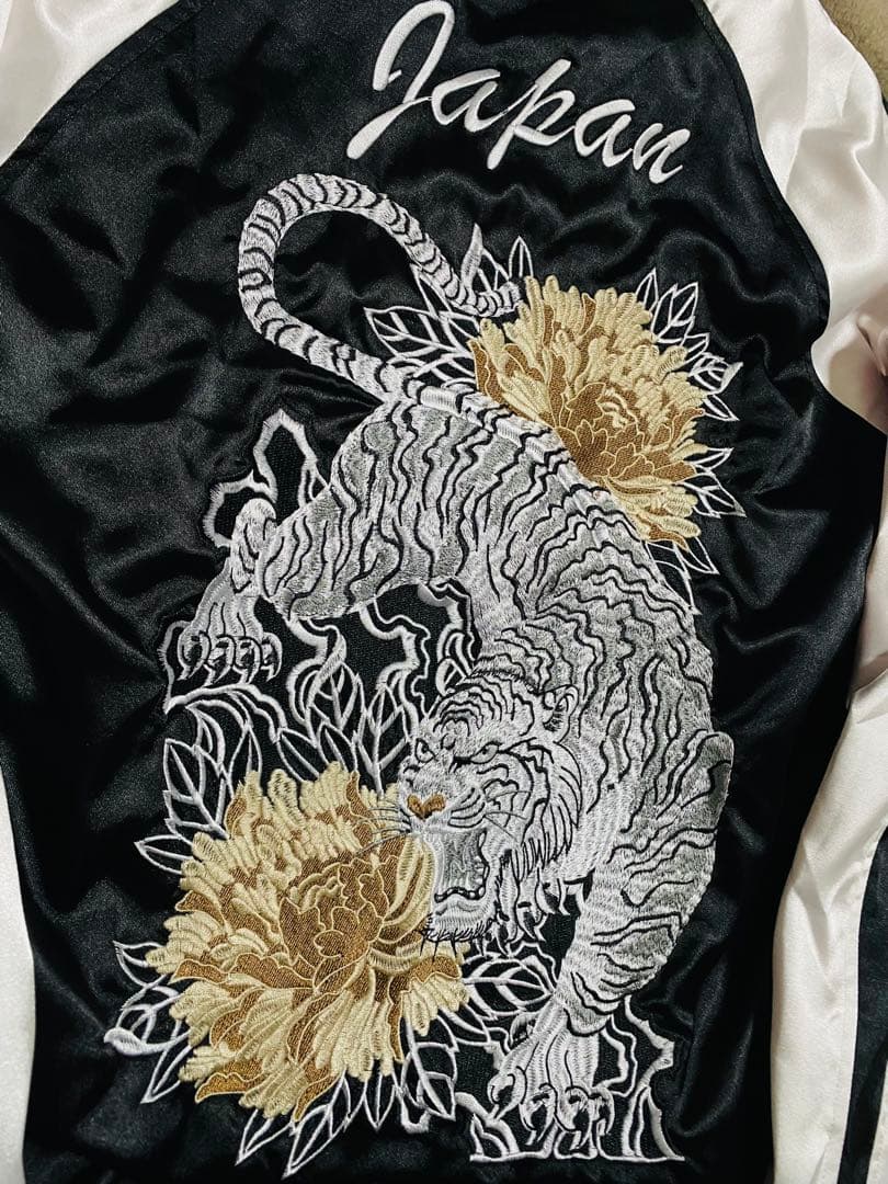 ROGUE 未使用近い 虎 日本限定 スカジャン unisex 美品 サテン