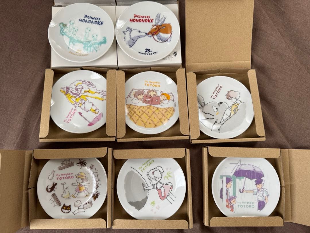 どんぐり共和国　ノベルティ　小皿　ジブリ