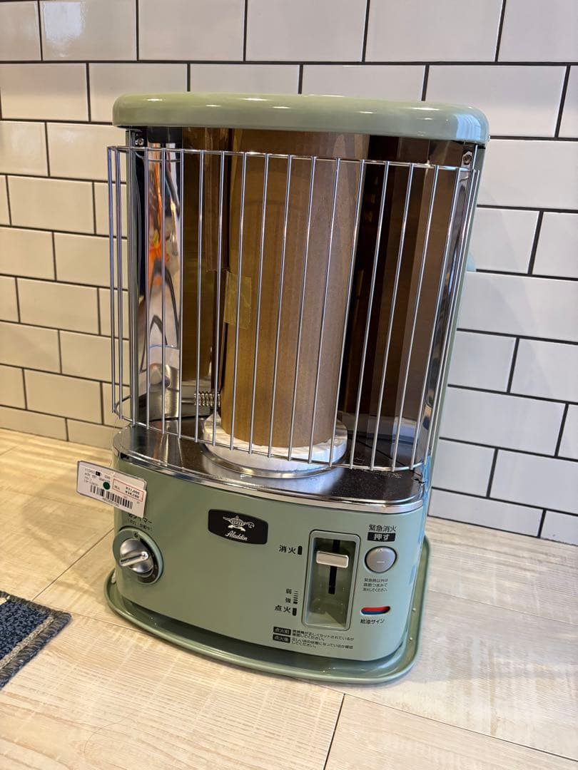 新品未使用 ALADDIN アラジン石油ストーブ　CAP-U2801G グリーン