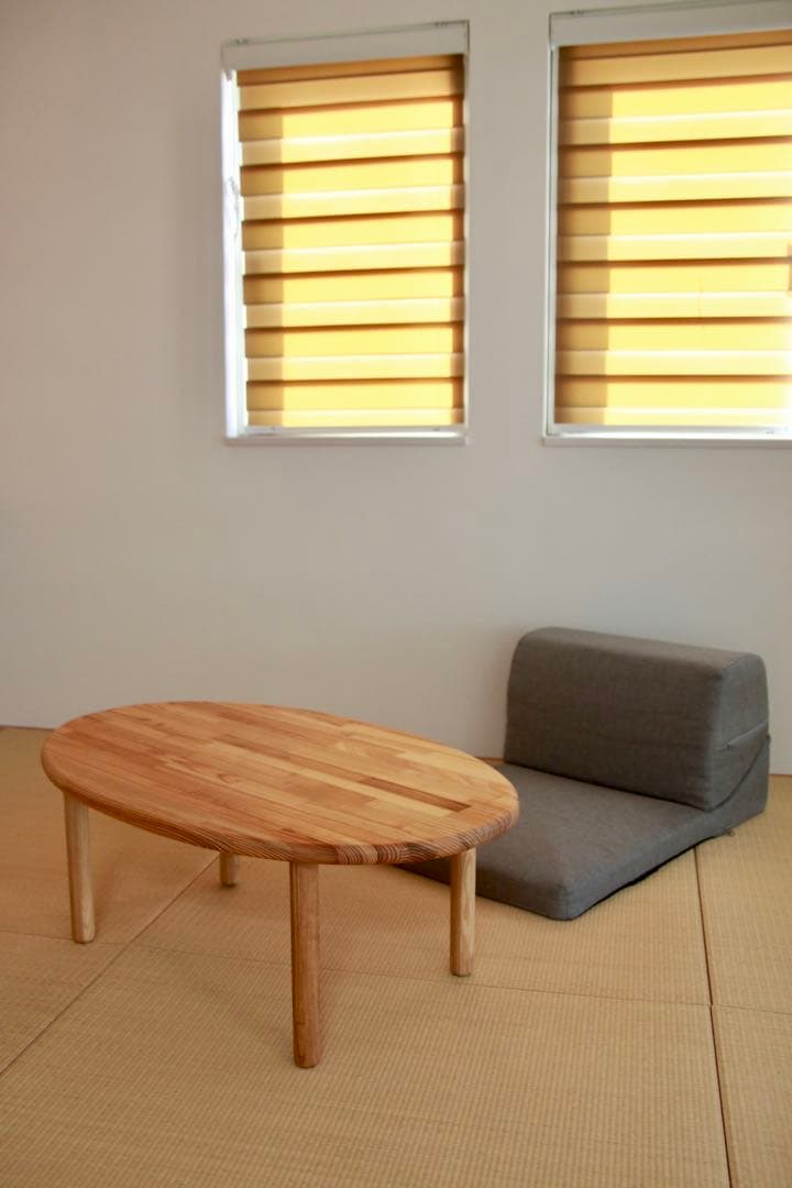 【送料無料】オーバル型(楕円形)ローテーブル、国産杉集成材使用、脚取り外し可