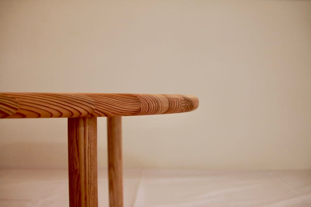 【送料無料】オーバル型(楕円形)ローテーブル、国産杉集成材使用、脚取り外し可