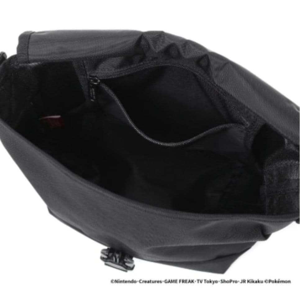 【限定品】メッセンジャーバッグ ポケモンコラボ