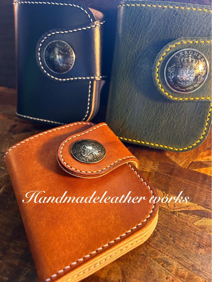 新品！コンパクト　本革　イタリア製マルゴーレザーウォレット　総手縫い真鍮金具