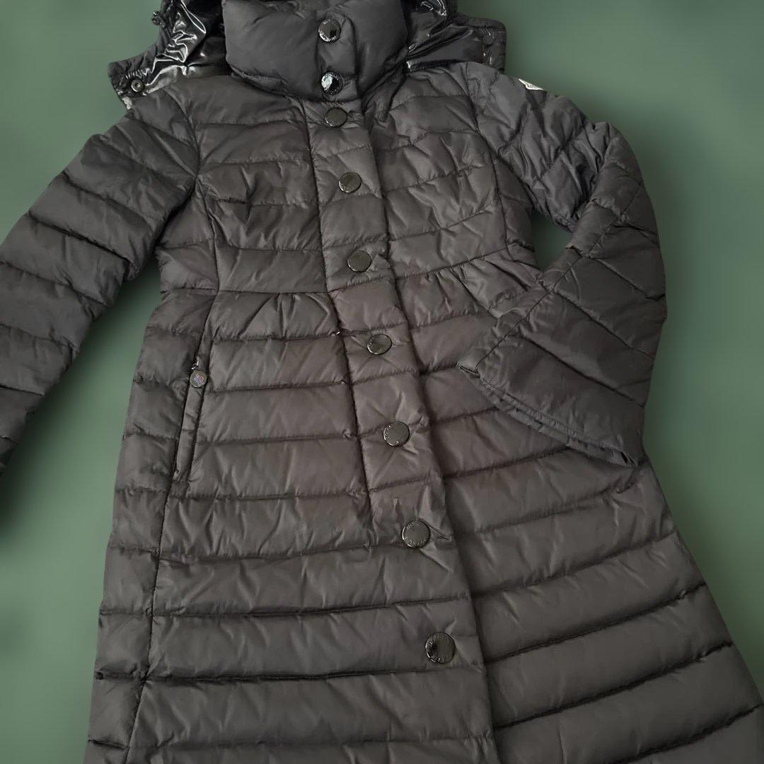 モンクレールロングダウンジャケット